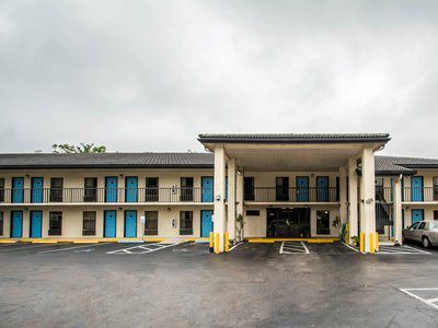 High Springs Soon To Be Clarion Pointe Hotel Alachua