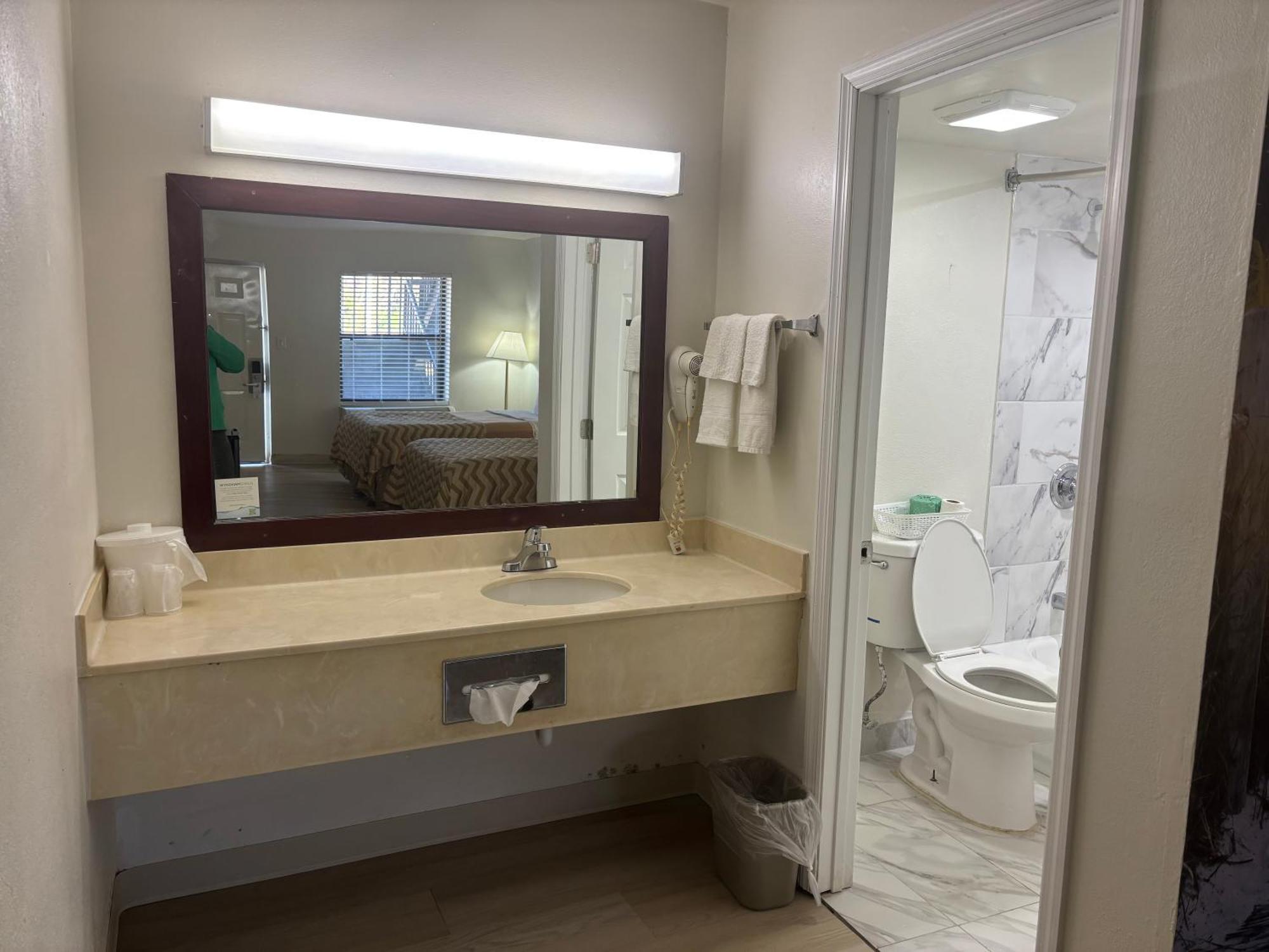 Hotel High Springs Soon To Be Clarion Pointe