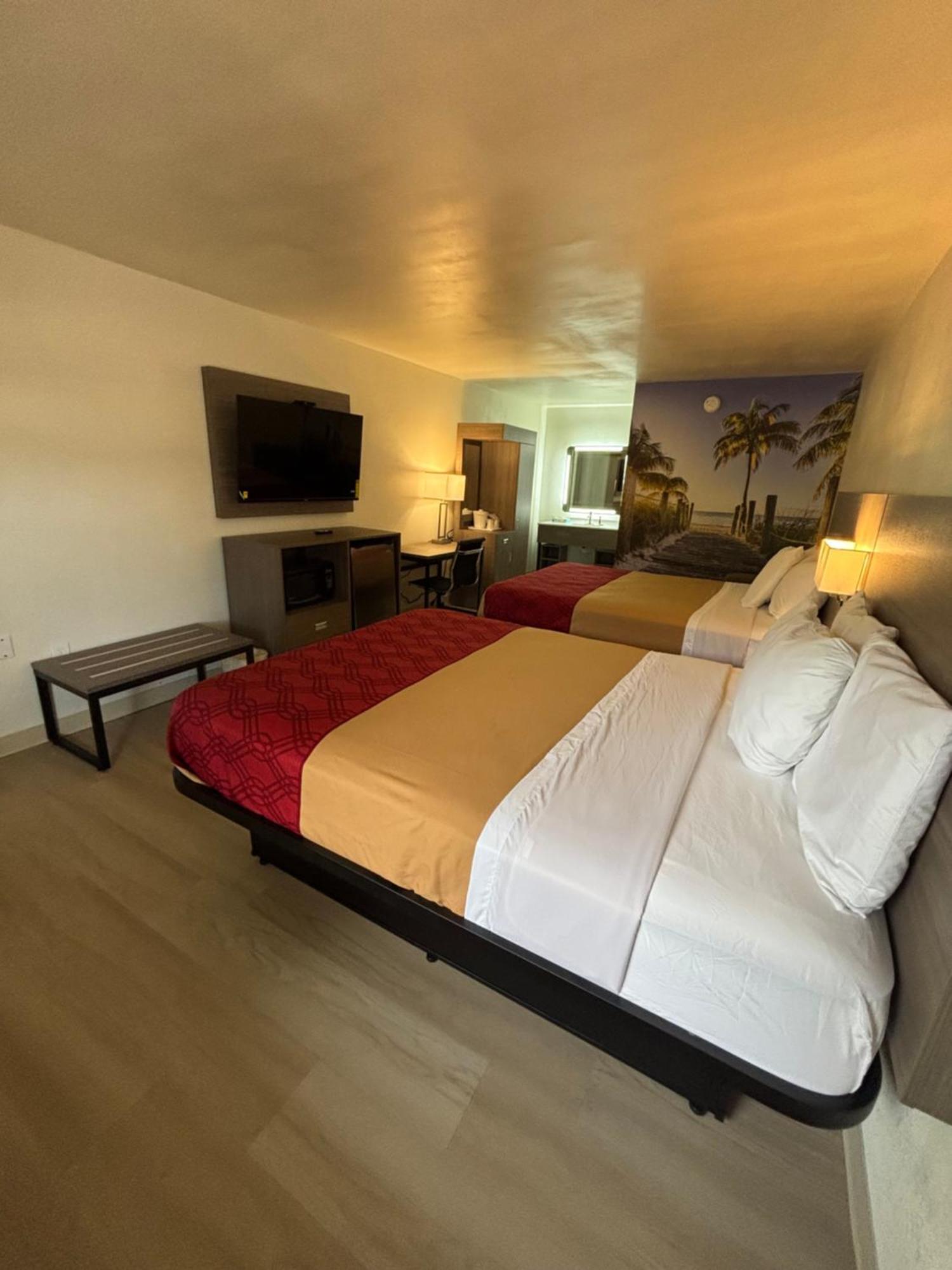High Springs Soon To Be Clarion Pointe Hotel 2*