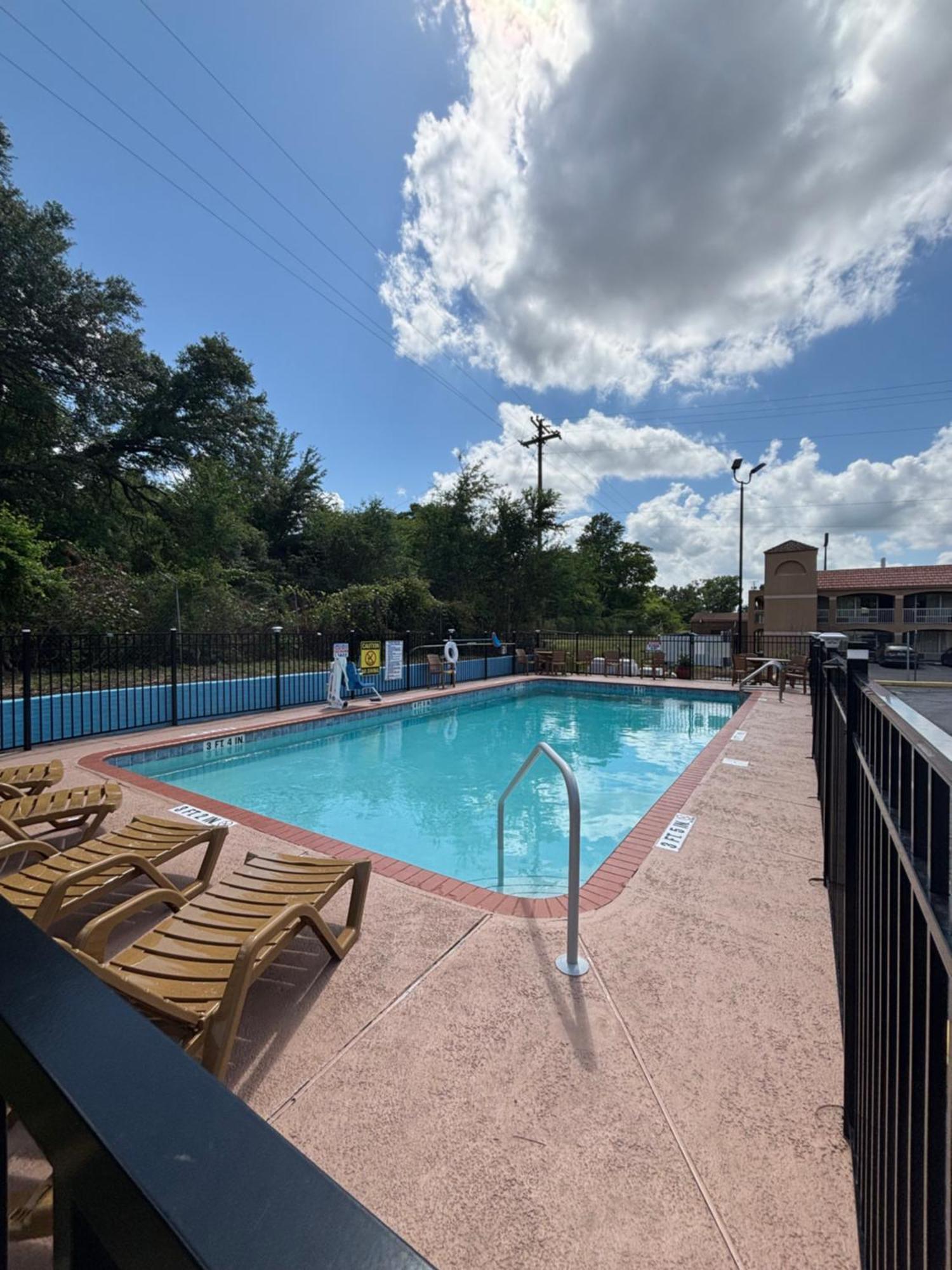 High Springs Soon To Be Clarion Pointe Alachua