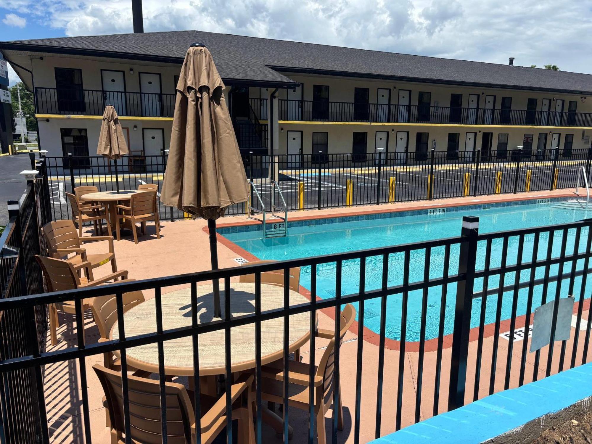 High Springs Soon To Be Clarion Pointe 2* Alachua