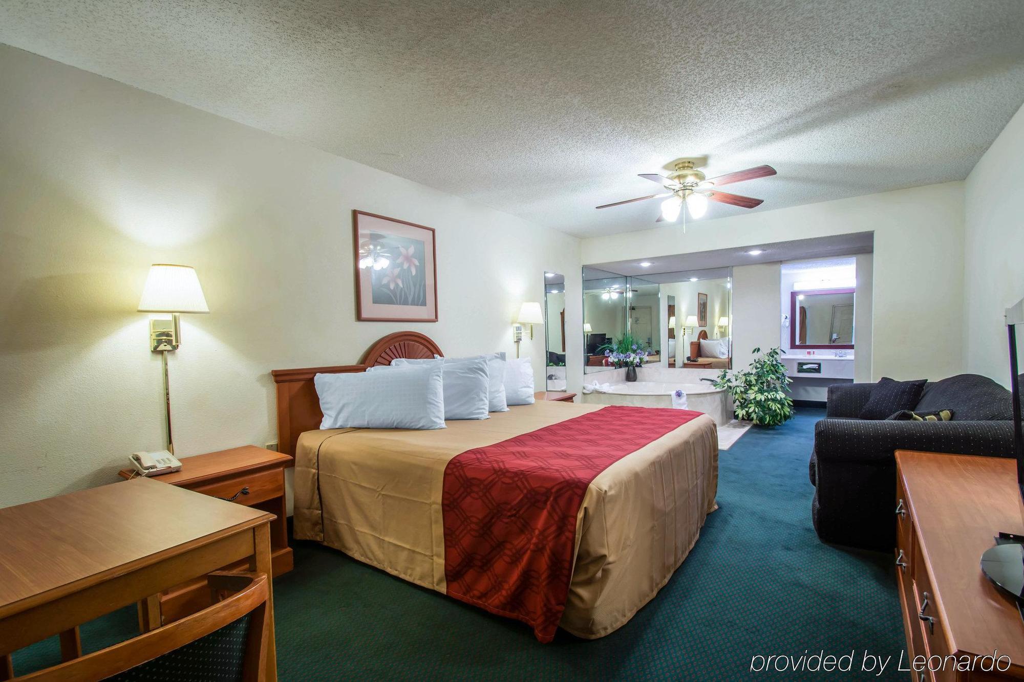 High Springs Soon To Be Clarion Pointe 2* Alachua