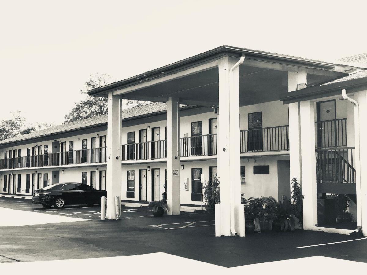 High Springs Soon To Be Clarion Pointe Hotel 2*