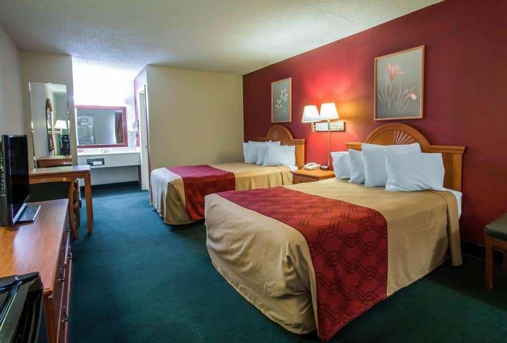 High Springs Soon To Be Clarion Pointe Hotel 2*
